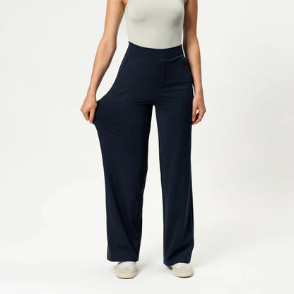Pantalón de corte recto con textura suave